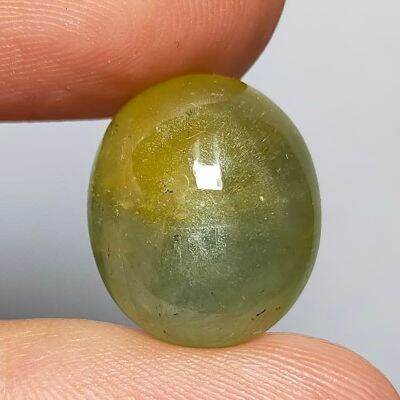 พลอย แซฟไฟร์ ธรรมชาติ แท้ ( Natural Yellow Green Sapphire ) หนัก 14.57 กะรัต