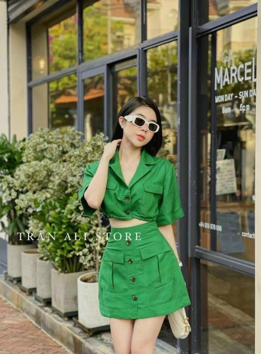 sét áo croptop tay ngắn cổ vest mix chân váy chữ A cài nút phối ...