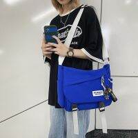 2023 New Fashion version Trendy brand shoulder bag mens new large-capacity Japanese tooling postman Messenger bag female students commuting to class bag