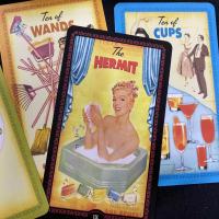 10.3*6cm Housewives Tarot