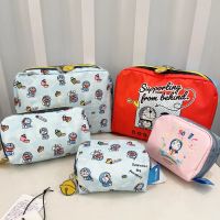 Lesportsac 2023 สินค้าใหม่กระเป๋าคลัทช์ผู้หญิงลายการ์ตูนความจุขนาดใหญ่กระเป๋าใส่เหรียญกระเป๋าเครื่องสำอางกระเป๋า7121ขนาดใหญ่กลางและเล็ก