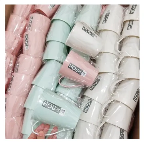 ndm84-แก้วน้ำพลาสติก-ขนาด-300ml-แก้วนํ้าแปรงฟัน-สีหวาน-สีพาทเทลสีเขียว-สีชมพู-สีครีม-มีหูจับ-แก้วพลาสติก-คละสี-1-ใบ