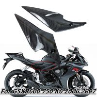 ตัวถังด้านข้างคาร์บอนสีดำแผงแฟริ่งสำหรับ Suzuki GSXR 600 750 2006 2007ฝาครอบด้านข้างถัง GSX-R K6แผงด้านข้างมอเตอร์ไซค์