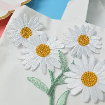 Large White Daisy - Flower - Iron on Applique/Embroidered Patch 