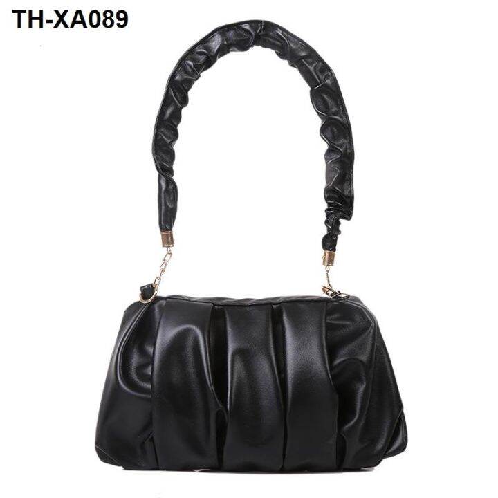 chun-xia-female-fashionable-western-style-new-bag-fold-clouds-package-joker-french-design-single-shoulder-alar-baochao-niche