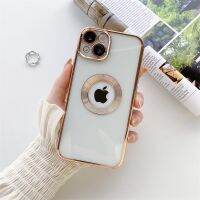 เคสโทรศัพท์มีรูโลโก้ชุบทองหรูหราสำหรับ iPhone 14 13 12 Pro Max 11 XS 7 8 Plus ซิลิโคนนิ่มโลโก้ใสกล้องเคสป้องกันโทรศัพท์เคสโทรศัพท์ S