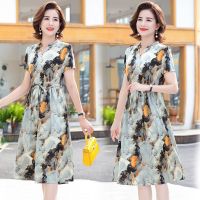 Temperament of middle-aged and old womens wear western style dress middle-aged mother summer wear new skirt 40 50 in the summer