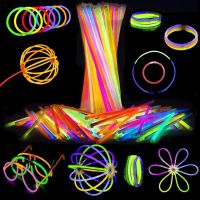 100PCS Glow Sticks 108PCS Connectors สำหรับแว่นตา Glow In Dark Light Sticks สำหรับ Glow Sticks Bulk Glow Halloween Party Favor