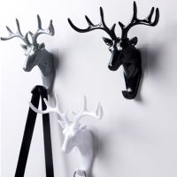 Vintage Wall Hanging Hook Deer Head Antlers for Hanging Clothes Hat Scarf Key Deer Horns Hanger Rack Wall Decoration Picture Hangers Hooks
