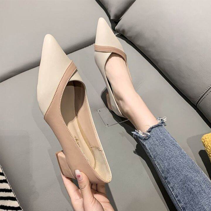 Trendy flat hot sale shoes 2019