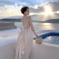 Seaside holiday dress after pearl backless bowknot dress temperament is the annual meeting of the new dress