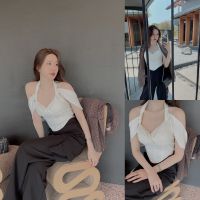 SLYQ VIOLA HALTER OFF SHOULDER TOP เสื้อคล้องคอ แขนเว้าไหล่ ฟองน้ำในตัว ขาว ดำ