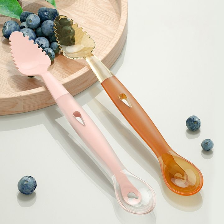 cw-silicone-spoons-feeding-child