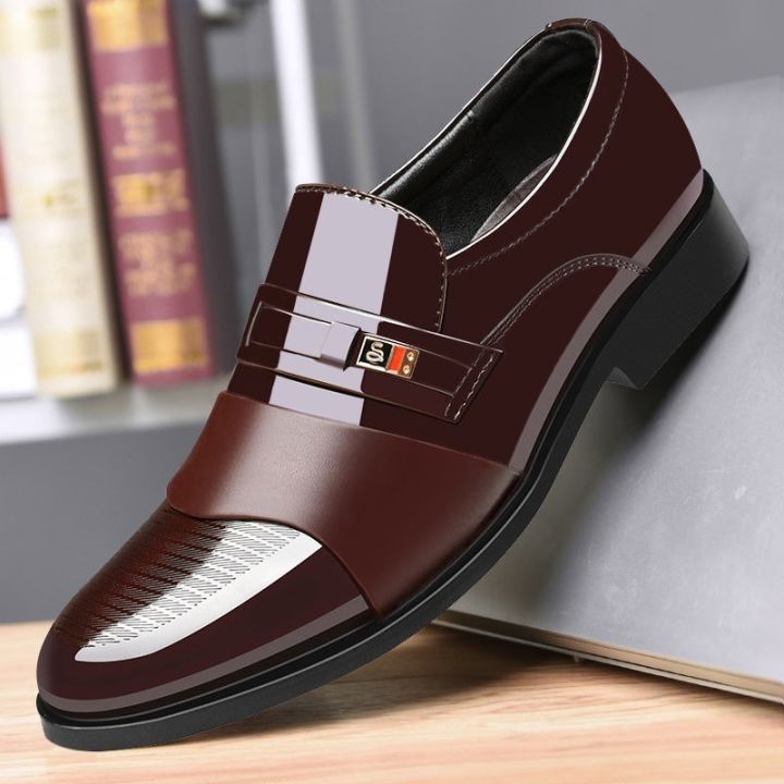 WHITBY Men's Leather Office Shoes in Luxurious High Gloss Leather for  Weddings - INTL Glossy Leather Soft Rubber Sole Office Shoes 