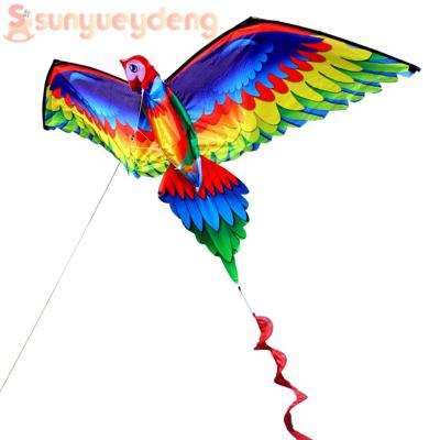 สายรุ้งสีนกแก้วบิน Kite String Handle สำหรับครอบครัวเด็กสนุกกลางแจ้งของเล่น