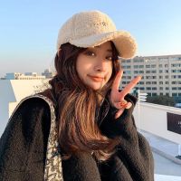 COD tjjs079 Plush baseball cap lamb wool peaked cap women s all-match fashion winter warm hat帽子