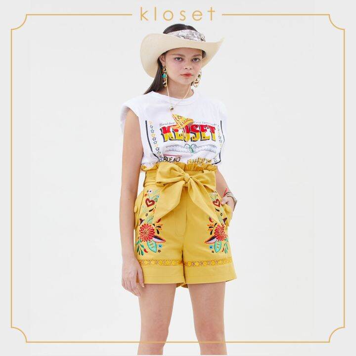 kloset-marigold-bow-front-tie-shorts-rs21-p004-กางเกงแฟชั่น-กางเกงขาสั้น-กางเกงแต่งดีเทลปัก-เสื้อผ้าแฟชั่น