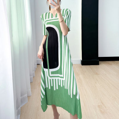 Womens New Pleated Casual Slim Fitting Striped Printed Dress
