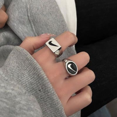 แหวนคู่รัก แหวนมินิมอล แหวนมินิมอลสไตล์เกาหลี แฟชั่นสไตล์ฮิปฮอป เหมาะสำหรับผู้ชายและผู้หญิง