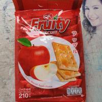 ?พร้อมส่งทันที? (แอปเปิ้ล) Ok Fruity Biscuit โอเค ฟรุ๊ตตี้ ขนมปังกรอบรสผลไม้ ถุงใหญ่ 210 กรัม KM16.6290[ส่งฟรีไม่มีขั้นต่ำ]