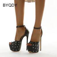 BYQDY Rivet แพลตฟอร์ม Sals ผู้หญิงหัว Peep Toe รองเท้ารองเท้าส้นเข็มสำหรับงานเลี้ยงหัวเข็มขัดสายข้อเท้าแปลกใหม่ขนาดพิเศษ