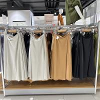 UNIQLO กระโปรงผ่าข้างผ้าซาตินสำหรับผู้หญิง,กระโปรงผ่าข้างยาวปานกลางกระโปรงเข้ารูปกระโปรงนางเงือกยาวกระโปรงสีทึบ460554ฤดูใบไม้ร่วง