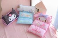 หมอน 3 เหลี่ยม Sanrio มี 3 ลาย ขนาด 60*35 cm ใช้หนุน รองนั่ง อิงหลังได้