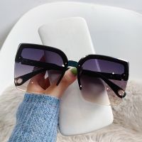 Personalized Fashion Oversized Sunglasses Man Woman Rimless Square Sun Glasses Eyewear Luxury Brand Design UV400 Female Shades Cycling Sunglasses