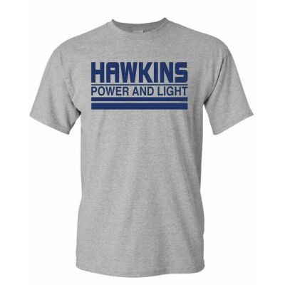 [COD]เสื้อยืด พิมพ์ลายโลโก้ Hawkins Power And Light สําหรับผู้ชายS-5XL  X93A