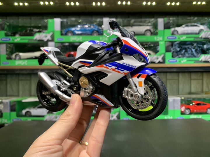 Khám phá nguồn gốc và lịch sử phát triển của Cá Mập BMW S1000RR   Motosaigon