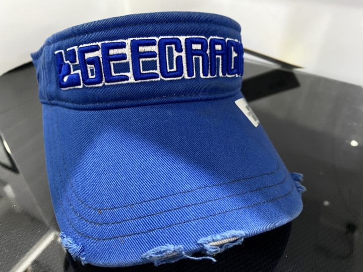 หมวกครึ่งใบ-geecrack