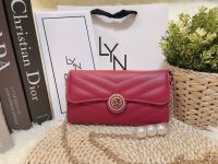 NEW LYN WALLET CROSSBODY กระเป๋า กระเป๋าสตางค์ กระเป๋าสะพายข้าง กระเป๋าตัง กระเป๋าผู้หญิง ของแท้ 100%