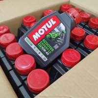 MOTUL SCOOTER EXPERT LE 4T 10W-40 TECHNOSYNTHESE น้ำมันเครื่องกึ่งสังเคราะห์ สำหรับเครื่องยนต์ออโตเมติก 4จังหวะ ขนาด 0.8ลิตร สินค้าคุณภาพ รับประกันของแท้ 100%