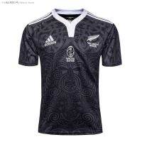 2023 High Quality Rugby Jersey New Zealand Maori Souvenir All Blacks Jersey 100 Year Anniversary Commemorative Edition Rugby Jersey เสื้อกีฬาผู้ชาย เสื้อฟุตบอล เสื้อบอลวินเทจ ชุดฟุตบอลผู้ชาย