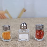 Mini Seasoning Shaker Bottles Glass Spices Condiment Jars Kitchen Salt and Pepper Shaker Spices Boxes for Kitchen Gadget Tool