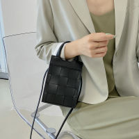 Woven PU Leather Shoulder Bag Women Crossbody Bag Designer Handbag and Purse Fashion Shopping Mobile Phone Bag Female Travel Bag