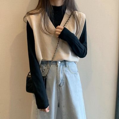 Spring and Autumn 2020 new Korean style loose short sleeveless waistcoat vest V-neck knitted vest for women