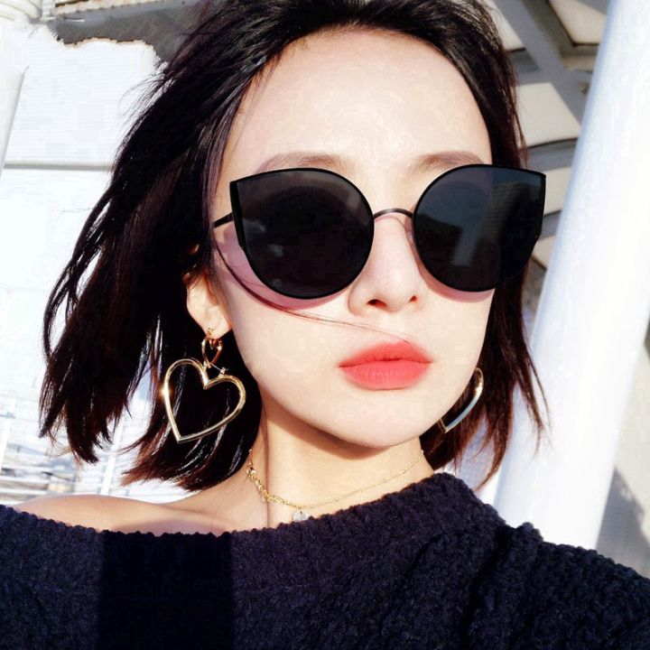 a-modern-reincarnation-of-the-classic-cat-eye-frame-sunglass