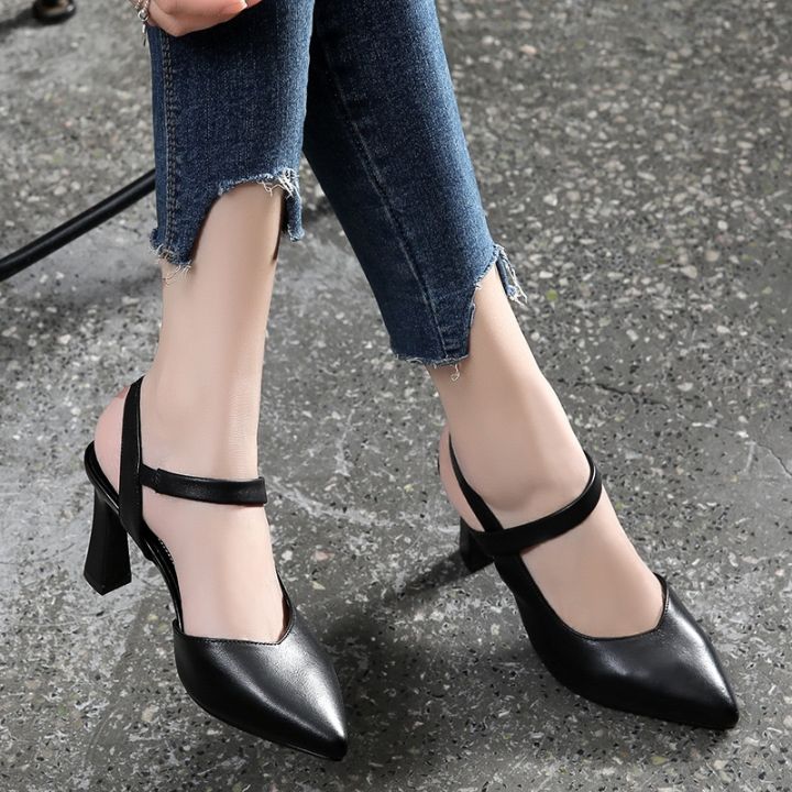 baotu-รองเท้าส้นสูงสำหรับผู้หญิง-รองเท้าแตะสีทึบหนังนิ่มรองเท้าส้นตึกรองเท้าส้นหนาสไตล์ใหม่สำหรับฤดูhouse-of-barbie2022
