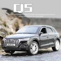 1:32รถ AUDI Q5 SUV โมเดลรถโลหะผสมรถของเล่นและโมเดลรถเหล็กของเล่นรถสะสมเสียงและแสงจำลองสูงของขวัญสำหรับเด็ก