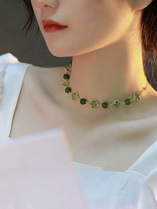 สร้อยคอคริโซเพรสธรรมชาติโซ่ไหปลาร้าของผู้หญิง-xia-มีน้ำหนักเบาและหรูหราและฝูงชนขนาดเล็กแสดงให้เห็นถึงจิตวิญญาณนางฟ้าสีขาวโคลเวอร์สี่ใบของขวัญนำโชค