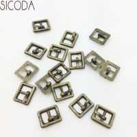 【cw】 SICODA 20PCS 4MM Diy bjd blyth doll buckle shoes accessories mini ultra-small Japanese word buckle belt buckle 【hot】