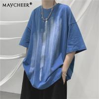 MAYCHEER แฟชั่นแขนสั้นผู้ชายเสื้อยืดพิมพ์ลายชนกลุ่มน้อยเทรนด์หลวมแขนครึ่งผู้ชายแฟชั่นแขนห้านาที