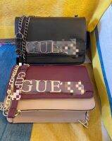 guess สายโซ่แฟชั่นสีล้วนตัวอักษรขนาดใหญ่แบบยุโรปและอเมริกาแบบสบายๆกระเป๋าสะพายข้างแบบเรียบง่ายน้ำหนักเบา