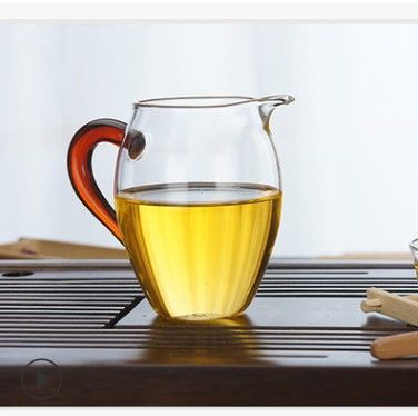 ชุดถ้วยน้ำชาแบบหนาสำหรับสำหรับทำพร้อมที่จับถ้วยชาเพื่อความยุติธรรมชุดชากังฟูจากทะเลกังฟูแบบหนา