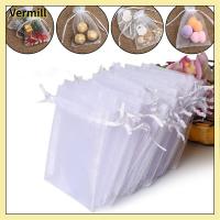 VERMILL 25/50PCS ลูกอม ปาร์ตี้ซัพพลาย ของชำร่วยคริสต์มาส ถุงสีขาว กระเป๋าหูรูด ถุงของขวัญ Organza Gauze ซอง