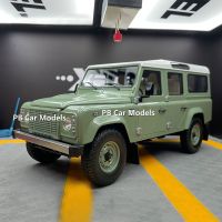 Almostreal Defender 110 2015 SUV ล้อแม็กจำลอง1:18รถรุ่นรถรุ่นการเก็บงานฝีมือ + ของขวัญเล็กๆ