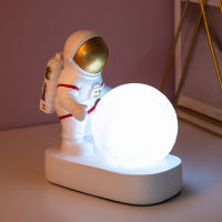 Astronaut Spaceman LED Night Light Boy Boy Bedroom Bedside Desktop Creative Decoration Home Decoration Gift Resin Lamp