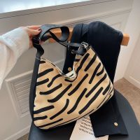 [COD] This years popular retro bag new fashion shoulder zebra print messenger tote