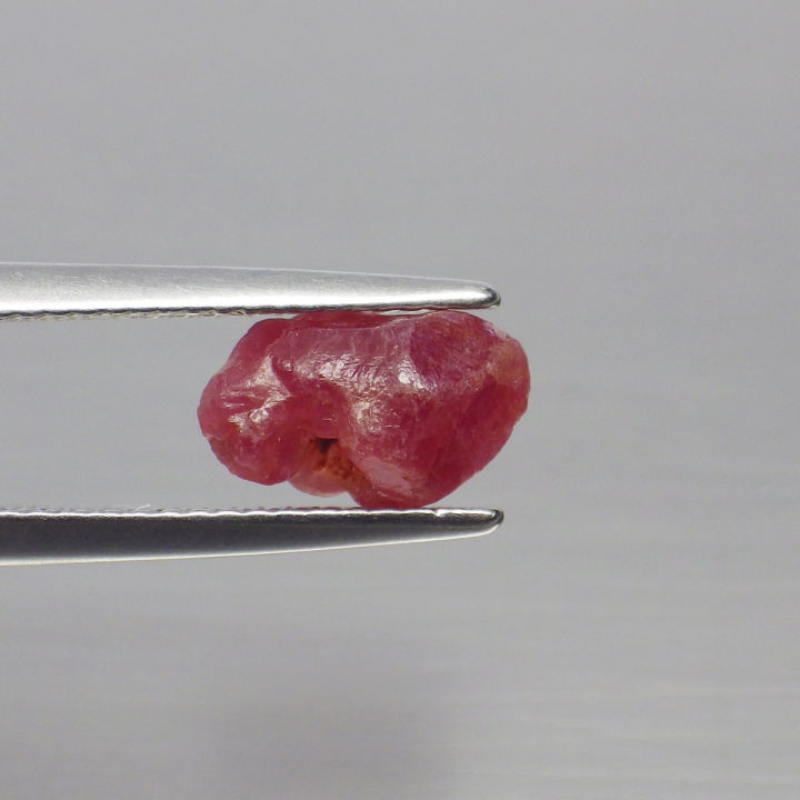 พลอย-ก้อน-รูบี้-ทับทิม-ดิบ-ธรรมชาติ-แท้-unheated-natural-ruby-tanzania-หนัก-2-43-กะรัต